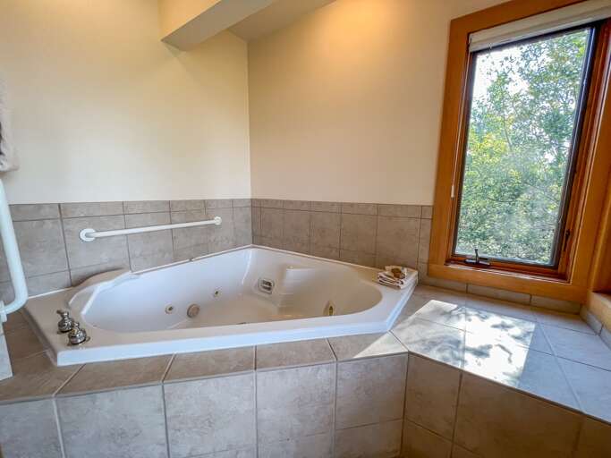 2fd6f272-fedf-4c61-99f6-2f2018f6a7e1 2fd6f272-fedf-4c61-99f6-2f2018f6a7e1