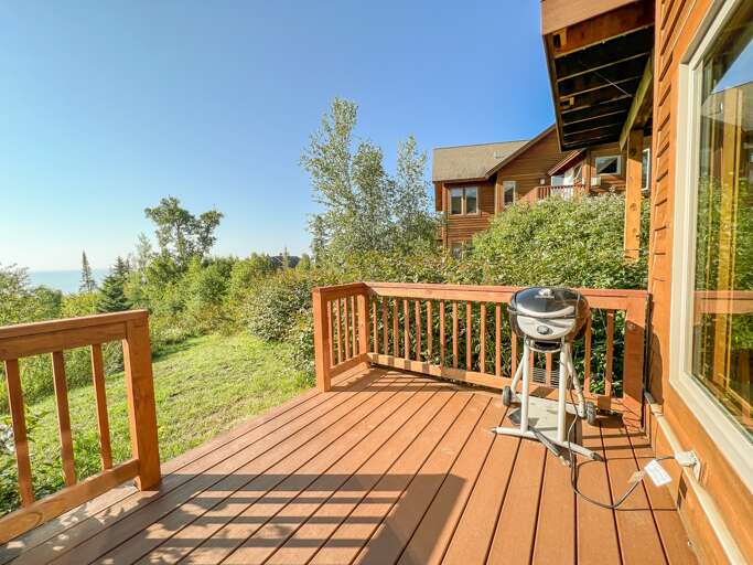 e6128ec7-1dba-4d97-b47f-45ef37bdf233