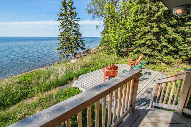 Step outside and enjoy the true wonders of this Lake Superior Home. Step outside and enjoy the true wonders of this Lake Superior Home.