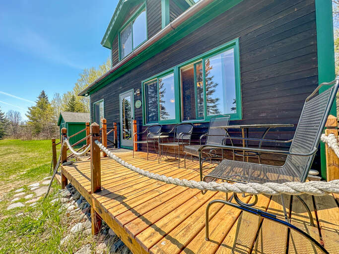 Front deck seating.