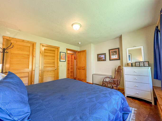 It offers a king sized bed perfect for relaxing after a long day exploring the north shore.