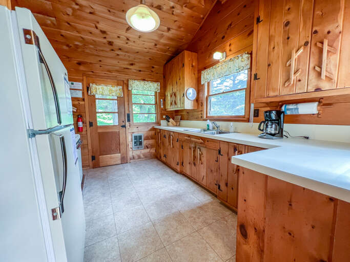 Minne Me features a well equipped kitchen.