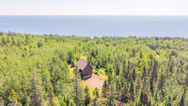 Voyageur Ridge is not on Lake Superior, but is a short drive away. Voyageur Ridge is not on Lake Superior, but is a short drive away.