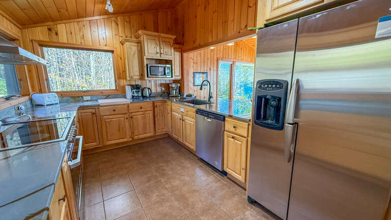 Foxfire offer an open, newly renovated kitchen so the whole family can prepare a meal together.