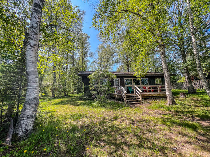 At Birch Hollow you will feel like you are in the middle of nowhere without having to drive there.