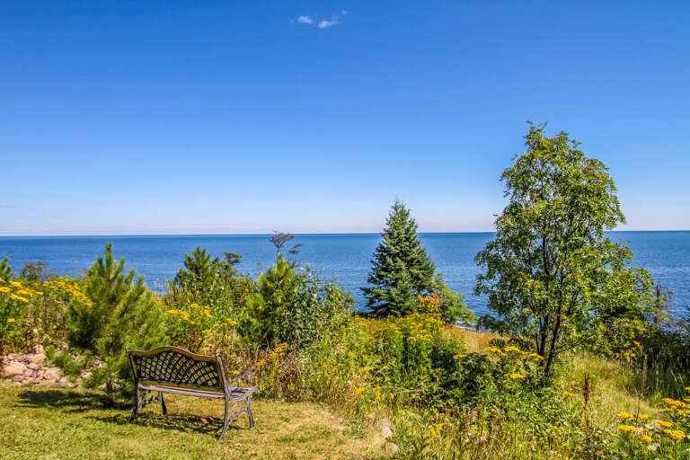 The Aspenwoods units offer multiple benches with beautiful Lake Superior views.