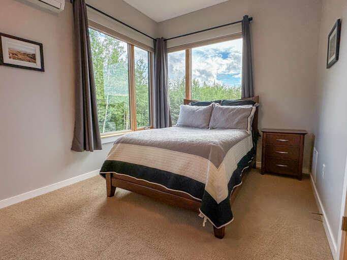 Bedroom 2 has a full bed Bedroom 2 has a full bed