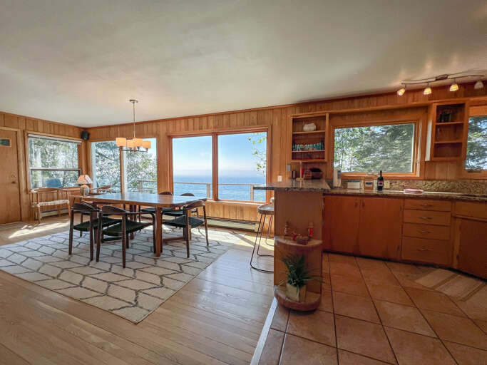 Kitchen and Dining Room Kitchen and Dining Room