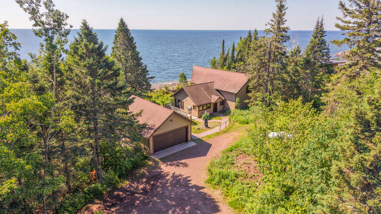 This large vacation rental home offers a spacious retreat from the hustle and bustle of daily life. This large vacation rental home offers a spacious retreat from the hustle and bustle of daily life.