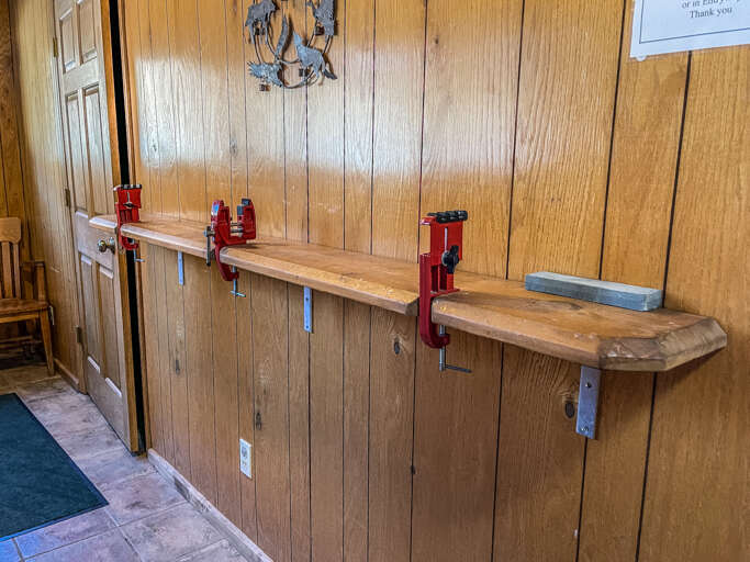 Pointavu also features a waxing station.