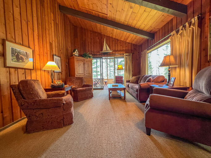 Enjoy the spacious living room that offer plenty of room for everyone.