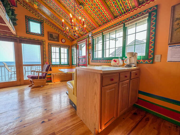 Enjoy Lake Superior views while you cook. Enjoy Lake Superior views while you cook.