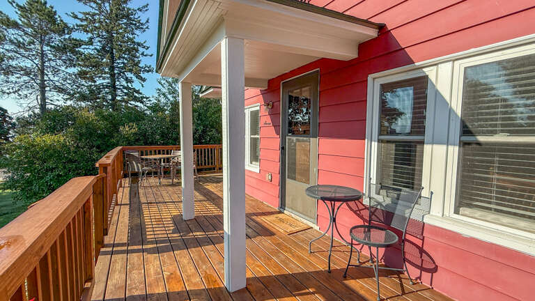 Robin's Nest front deck.