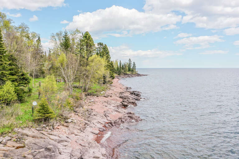 This beautiful private shoreline is yours to enjoy while staying at Seagull House.