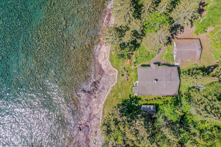 The home sits close to the Lake Superior shoreline.
