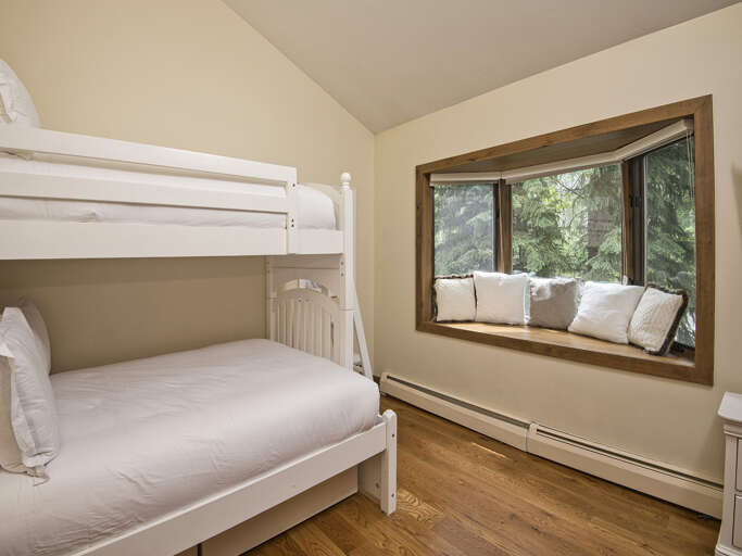 Bedroom 3 w/ Twin Over Queen Beds