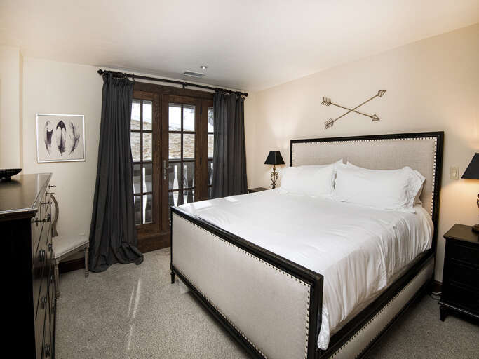 Main bedroom w/ king bed