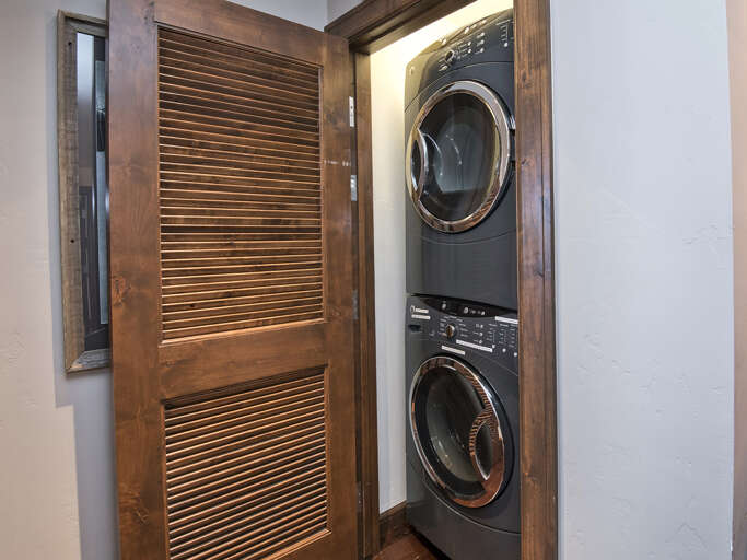 Washer / dryer in unit