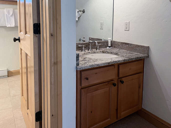 Vanity located in Hallway Outside of Bathroom 2 Vanity located in Hallway Outside of Bathroom 2