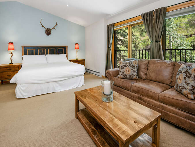 Primary Bedroom on Top Floor Primary Bedroom on Top Floor