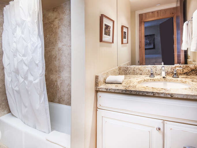 Bathroom 2 w/ Shower