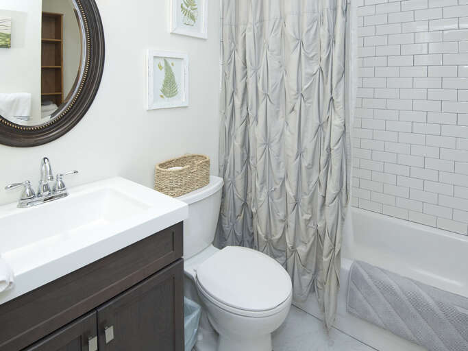 Main Bathroom 2nd View