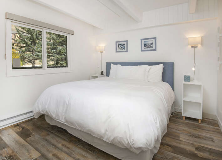 Bedroom 2 w/ King Bed Bedroom 2 w/ King Bed