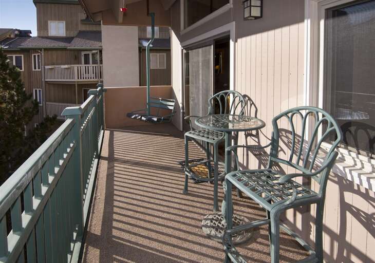 Balcony w/ Mountain View