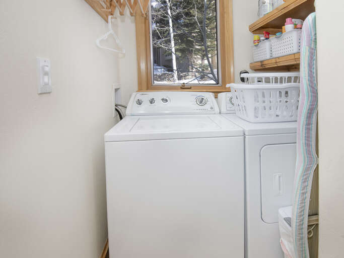 Washer/Dryer off Kitchen