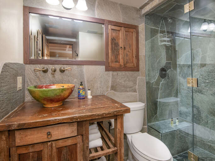 Main Bedroom Bathroom