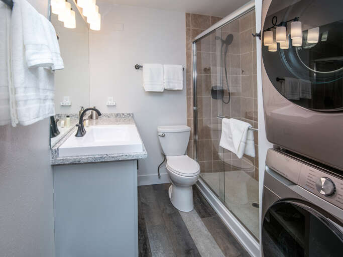 Washer/Dryer in Bathroom 2