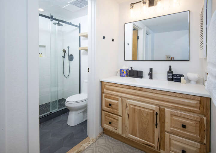 Primary Bedroom Ensuite Bathroom