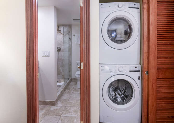 Washer / Dryer in Bedroom 2 Closet Washer / Dryer in Bedroom 2 Closet