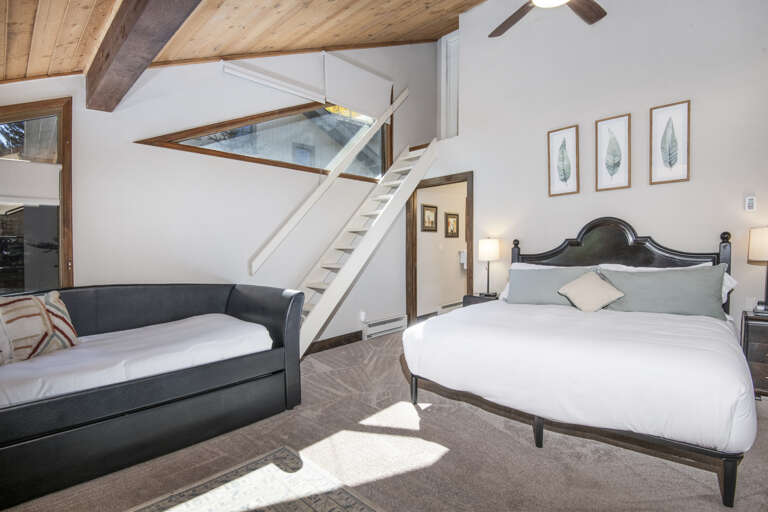 Primary Bedroom w/ King bed & Daybed (twin & twin trundle)