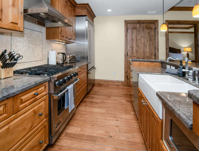 Viking Gas Stove & Oven