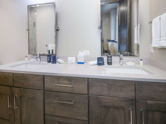 Bedroom 2 W/2 Sinks Bedroom 2 W/2 Sinks