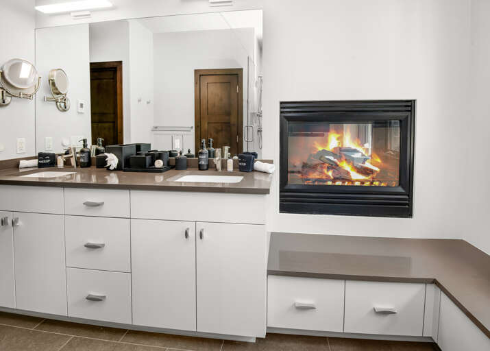 Primary Bathroom w/ Fireplace Primary Bathroom w/ Fireplace