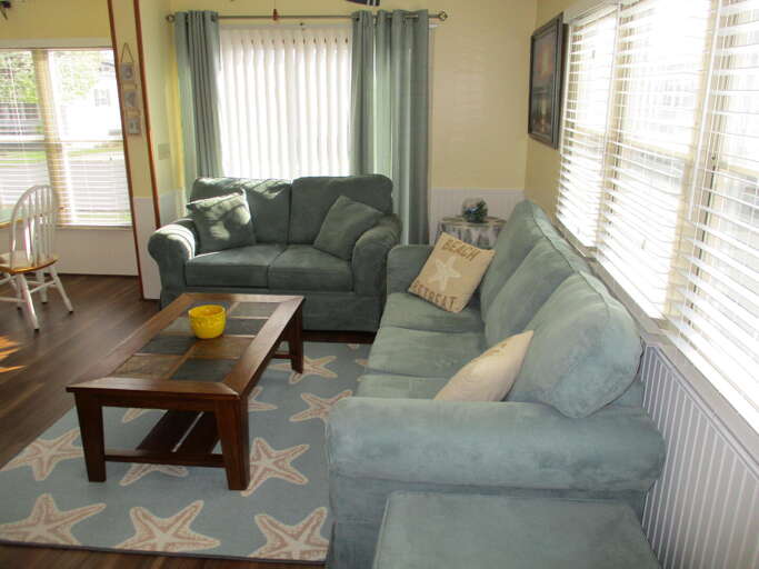 Assateague Pointe 059 2 Bedroom House for 6 Guests in Berlin, MD