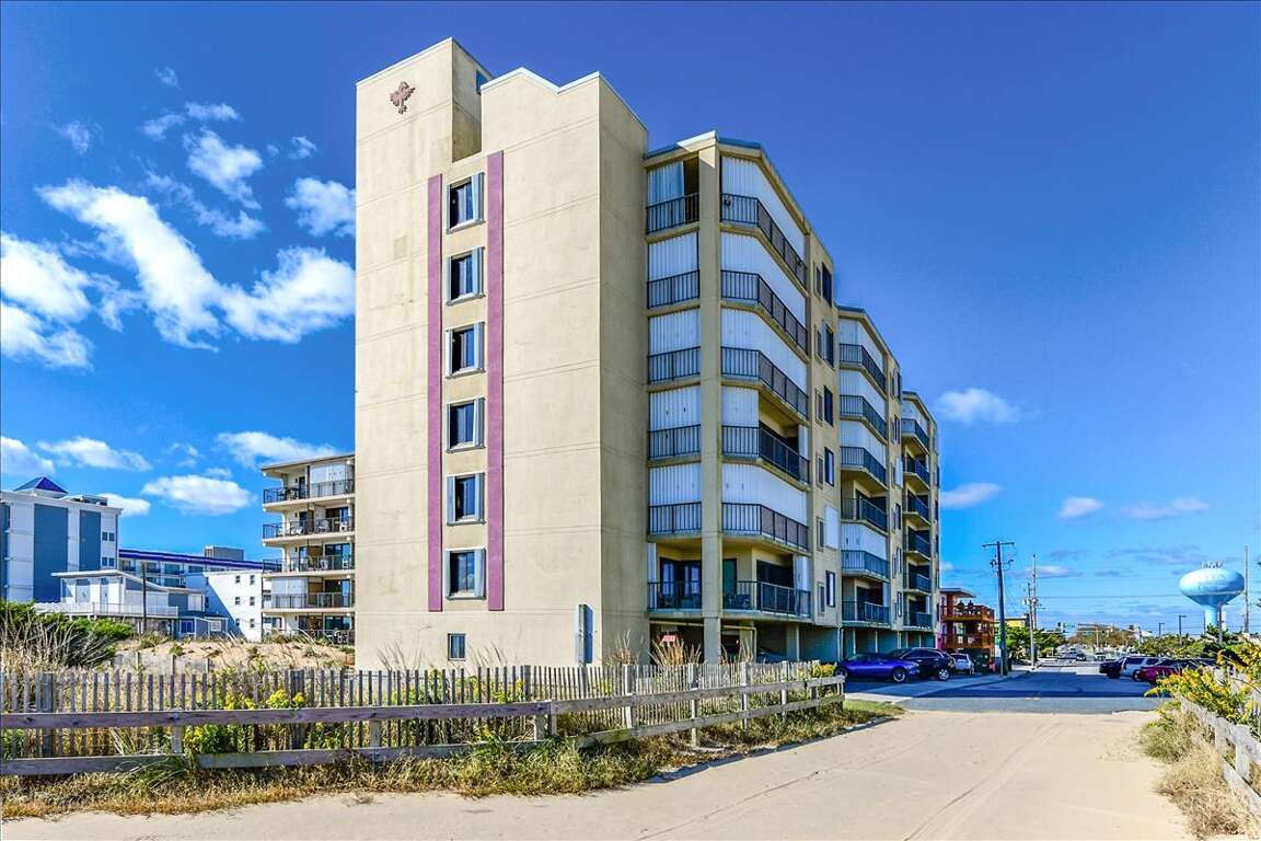 Phoenix 105 Ocean City, MD 3 Bedrooms 8 Guests