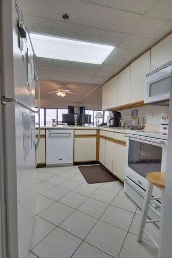 Compact Kitchen Corner, Clean Counters, Cooking Conveniences