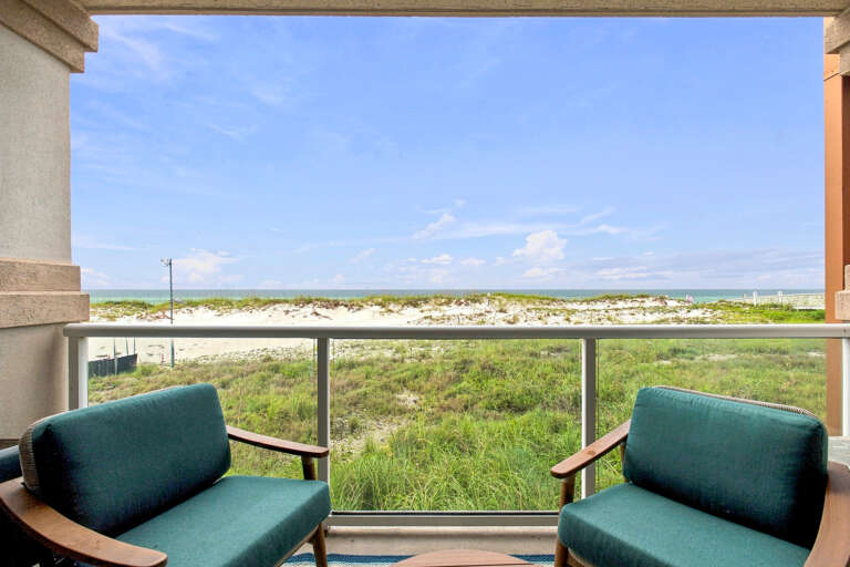 Beach Club #102B