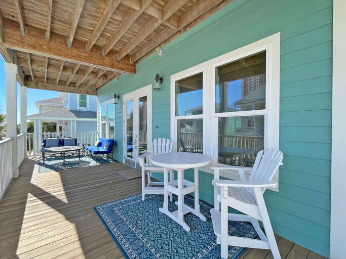Seaside Residential Deck With Outdoor Seating