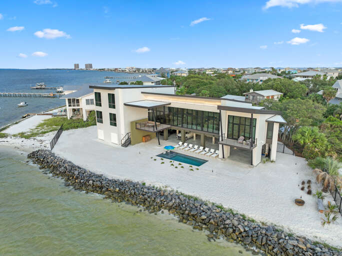 Rio Vista 815