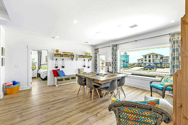 7490 Gulf Boulevard - Coastal Camphouse