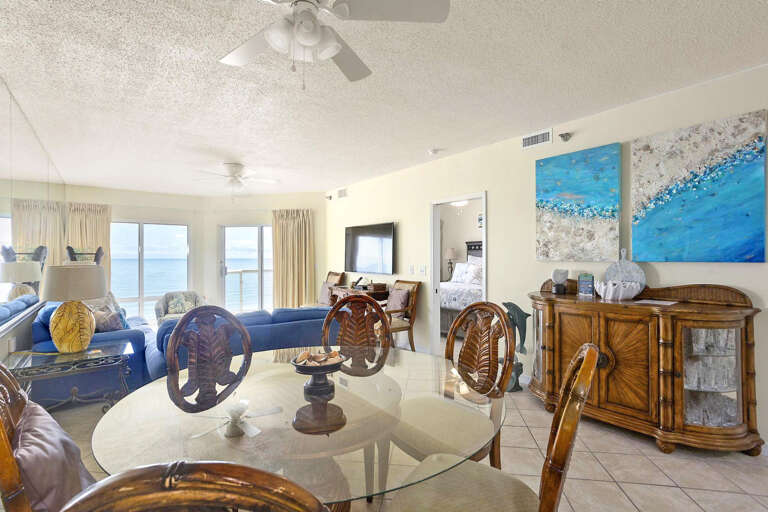 Bright Living Room Interior With Dining Area And Ocean-themed Decor Bright Living Room Interior With Dining Area And Ocean-themed Decor
