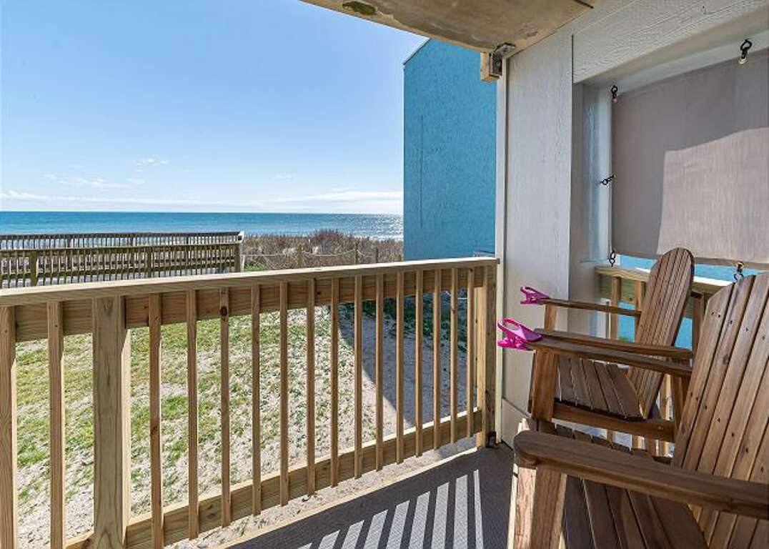 Our Happy Place 2 Bedroom Vacation Place for Rent in South Nags Head