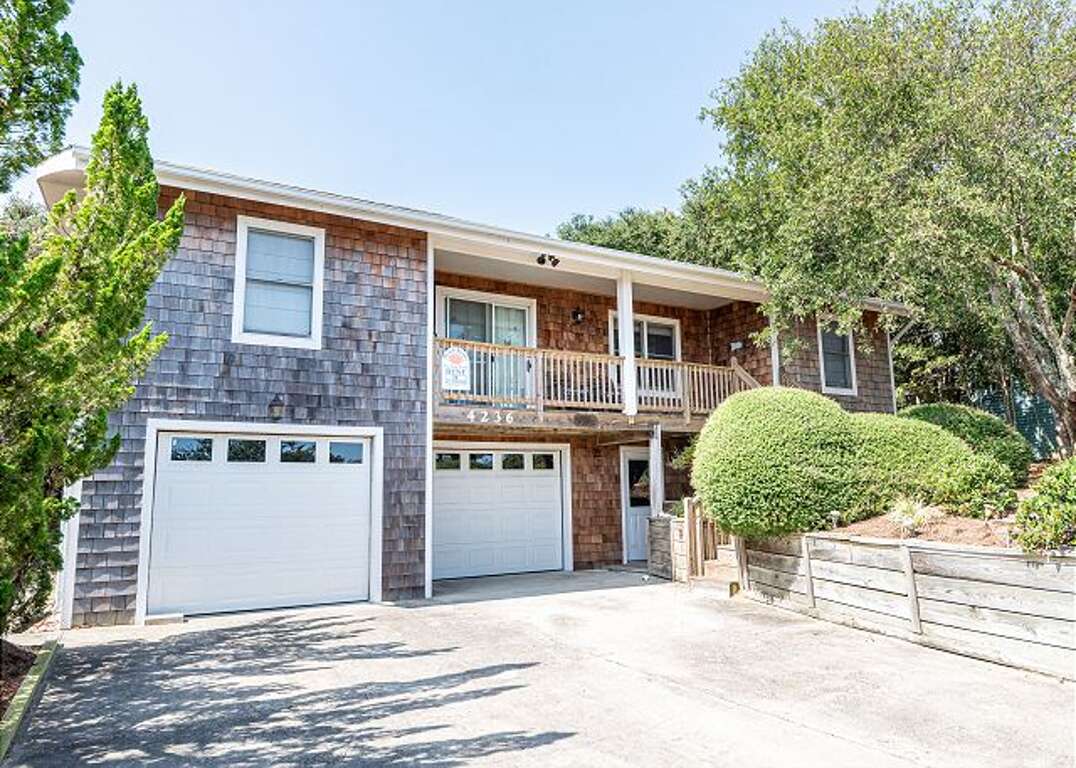 Luxurious 4Bedroom Green Haven in Kitty Hawk (161101) Find Rentals