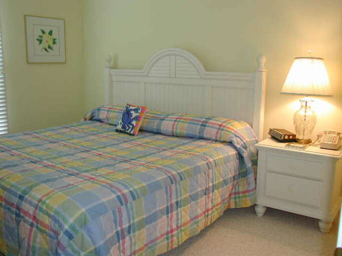 Bedroom #4 - Lagoon Side  Bedroom #4 - Lagoon Side