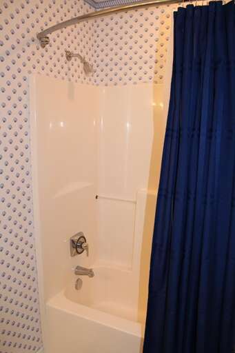 Bathroom 1 - First Level - Tub-Shower