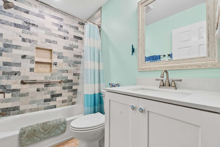 Bathroom 2-2